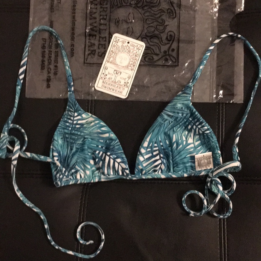 Merrilee’s Mint Palms Bikini Top - Picture 2 of 3